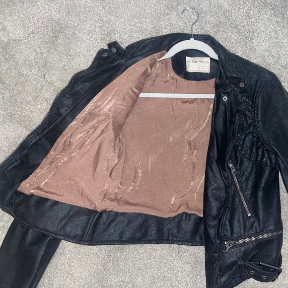 Free People Small Black Jacket - NEW WITH TAGS - Picture 2 of 4
